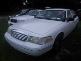7-06164 (Cars-Sedan 4D)  Seller: Gov/Hernando County Sheriff-s 1998 FORD CROWNVIC