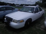 7-06228 (Cars-Sedan 4D)  Seller: Gov/Hernando County Sheriff-s 2003 FORD CROWNVIC