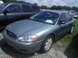 7-09235 (Cars-Sedan 4D)  Seller: Gov/Pinellas County Sheriff-s Ofc 2005 FORD TAURUS