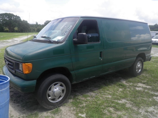 7-07110 (Trucks-Van Cargo)  Seller:Private/Dealer 2007 FORD E250