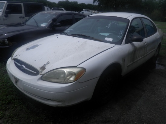 8-05110 (Cars-Sedan 4D)  Seller: Florida State D.O.T. 2002 FORD TAURUS