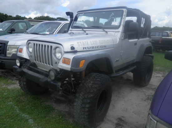 8-05127 (Cars-SUV 2D)  Seller: Florida State F.W.C. 2003 JEEP WRANGLER