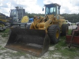 9-01176 (Equip.-Loader- wheeled)  Seller: Gov/City of Bradenton JOHN DEERE 644E ENCLOSED CAB WHEEL L