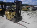 9-01564 (Equip.-Fork lift)  Seller:Private/Dealer CATERPILLAR T40D L.P.G. CUSHION TIRE