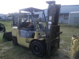 10-01112 (Equip.-Fork lift)  Seller: Gov/Hillsborough Area Regional Tra CATERPILLAR GP35K L.P.G. FOR