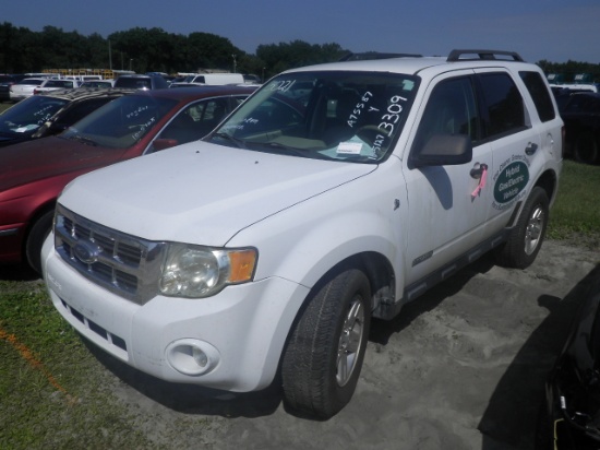 10-05127 (Cars-SUV 4D)  Seller: Gov/Sarasota County Commissioners 2008 FORD ESCAPE