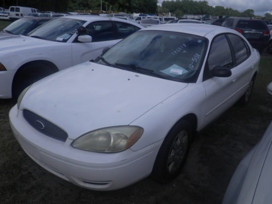 10-05138 (Cars-Sedan 4D)  Seller: Florida State B.P.R. 2007 FORD TAURUS