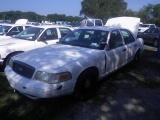10-05110 (Cars-Sedan 4D)  Seller: Gov/Hillsborough County Sheriff-s 2007 FORD CROWNVIC