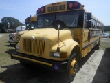 10-08115 (Trucks-Buses)  Seller: Gov/Hillsborough County School 2002 AMRT IC35530