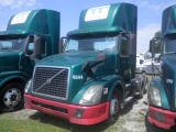 10-08213 (Trucks-Tractor)  Seller:Private/Dealer 2012 VOLV VNL