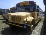 10-08112 (Trucks-Buses)  Seller: Gov/Hillsborough County School 2002 AMRT IC35530