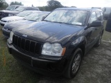 10-10118 (Cars-SUV 4D)  Seller: Florida State P.D. 09 2006 JEEP GRANDCHER