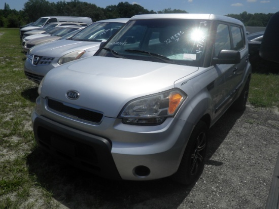 5-07122 (Cars-SUV 4D)  Seller:Private/Dealer 2011 KIA SOUL