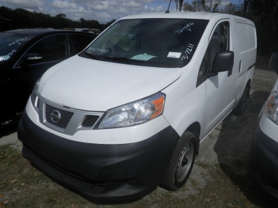 6-07116 (Trucks-Van Cargo)  Seller:Private/Dealer 2015 NISS NV200