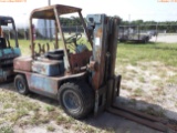 7-01130 (Equip.-Fork lift)  Seller:Private/Dealer DATSUN L.P.G. FORK LIFT