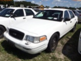 8-06244 (Cars-Sedan 4D)  Seller: Gov-Hillsborough County Sheriff-s 2009 FORD CRO