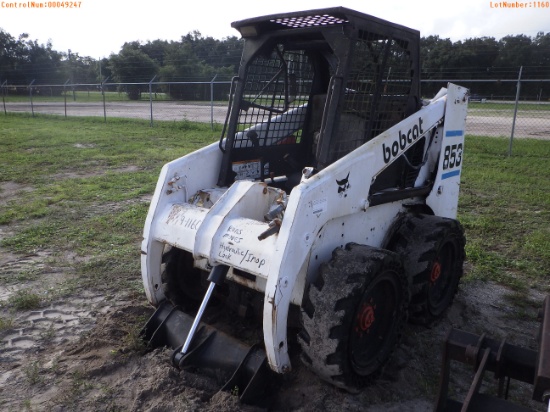 9-01160 (Equip.-Loader- skid steer)  Seller:Private/Dealer BOBCAT 853 RUBBER TIR