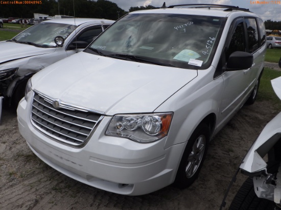 9-05126 (Cars-Van 4D)  Seller:Private/Dealer 2010 CHRY TOWN&COUN