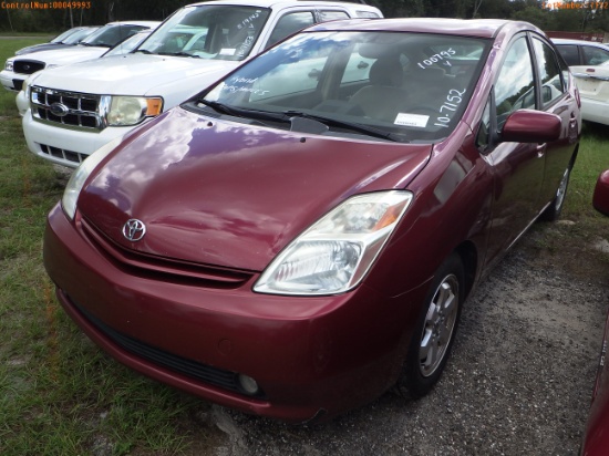 10-07152 (Cars-Sedan 4D)  Seller:Private/Dealer 2004 TOYT PRIUS