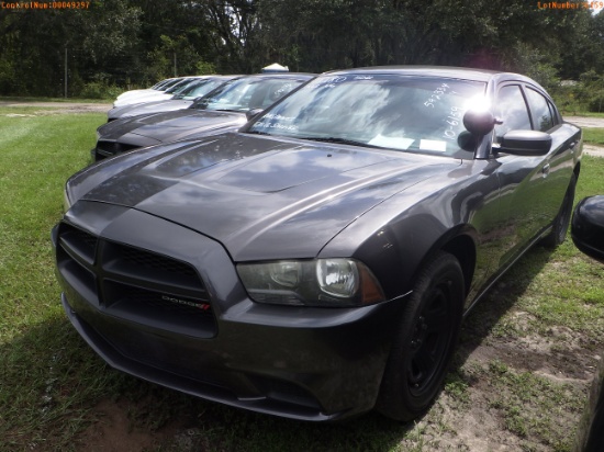 10-06159 (Cars-Sedan 4D)  Seller: Gov-Hillsborough County Sheriff-s 2013 DODG CH