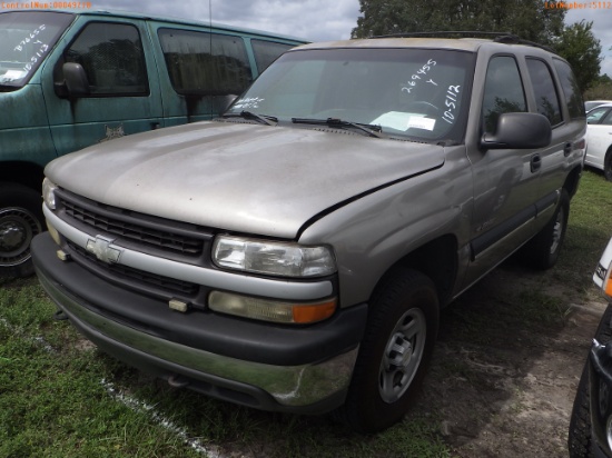 10-05112 (Cars-SUV 4D)  Seller: Florida State D.J.J. 2002 CHEV TAHOE