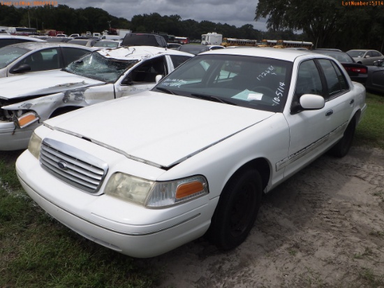 10-05114 (Cars-Sedan 4D)  Seller: Florida State D.J.J. 2001 FORD CROWNVIC