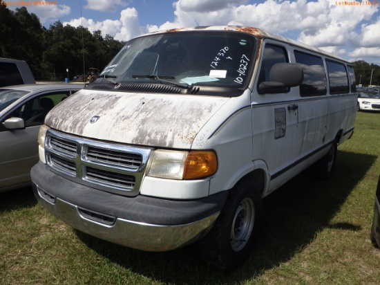 10-10237 (Cars-Van 3D)  Seller: Florida State D.J.J. 2002 DODG 3500