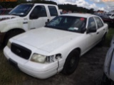 10-05140 (Cars-Sedan 4D)  Seller: Gov-Hernando County Sheriff-s 2011 FORD CROWNV