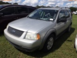10-10215 (Cars-SUV 4D)  Seller: Florida State D.O.E. 2006 FORD FREESTYLE