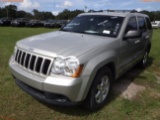 10-11219 (Cars-SUV 4D)  Seller: Gov-Hardee County Sheriff-s Office 2009 JEEP CHE
