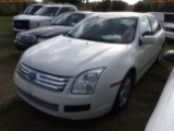 11-11135 (Cars-Sedan 4D)  Seller: Gov-Hillsborough County B.O.C.C. 2008 FORD FUS