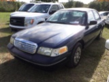 11-11136 (Cars-Sedan 4D)  Seller: Gov-Hardee County 2005 FORD CROWNVIC