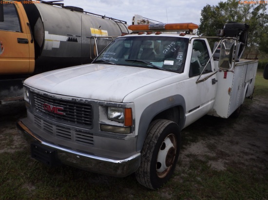 11-08211 (Trucks-Utility 2D)  Seller: Gov-Tarpon Springs 1999 GMC 3500