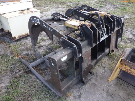 12-01206 (Equip.-Implement- misc.)  Seller:Private/Dealer SKID STEER LOADER 80 I