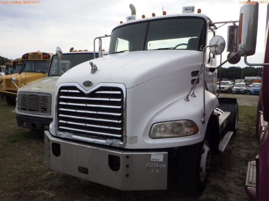 1-08111 (Trucks-Tractor)  Seller:Private/Dealer 2005 MACK CX612