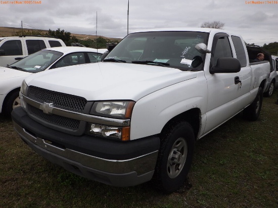 1-14116 (Trucks-Pickup 2D)  Seller: Florida State D.O.T. 2004 CHEV 1500