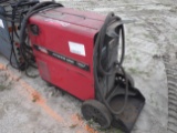 2-02548 (Equip.-Welding)  Seller:Private/Dealer LINCOLN POWER 255 MIG WELDER