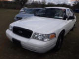 2-10133 (Cars-Sedan 4D)  Seller: Gov-Hernando County Sheriff-s 2011 FORD CROWNVI