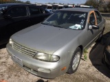 2-07215 (Cars-Sedan 4D)  Seller:Private/Dealer 1997 NISS ALTIMA