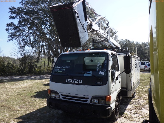 2-08136 (Trucks-Aerial lift)  Seller:Private/Dealer 2005 ISUZ NPR