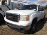 2-08219 (Trucks-Utility 2D)  Seller: Gov-Manatee County 2013 GMC 2500HD