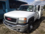 2-08222 (Trucks-Utility 2D)  Seller: Gov-Manatee County 2006 GMC 3500
