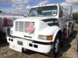 2-08220 (Trucks-Lube/fuel)  Seller: Gov-Hillsborough County Sheriff-s 1998 IHST