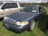 3-10215 (Cars-Sedan 4D)  Seller: Florida State F.W.C. 2008 FORD CROWNVIC