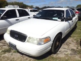 3-06251 (Cars-Sedan 4D)  Seller: Gov-City of St.Petersburg 2011 FORD CROWNVIC