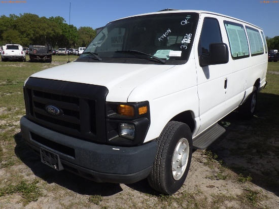 3-08226 (Trucks-Van Cargo)  Seller: Florida State D.J.J. 2009 FORD E350