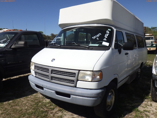 3-08218 (Trucks-Buses)  Seller: Florida State D.O.E. 1997 DODG 3500