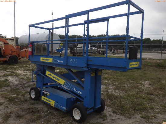 4-01140 (Equip.-Man lift)  Seller: Gov-Manatee County UP-RIGHT SL20 PLATFORM MAN