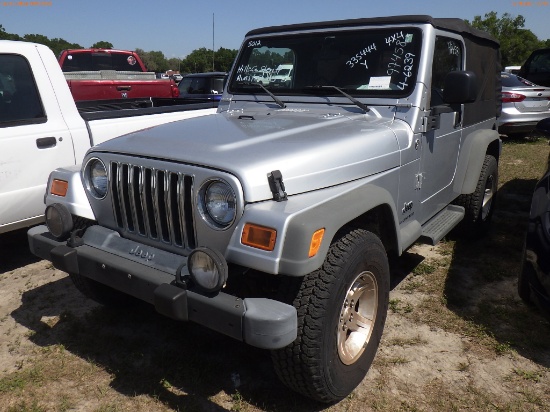 4-06239 (Cars-SUV 2D)  Seller: Gov-Hillsborough County Sheriffs 2005 JEEP WRANGL