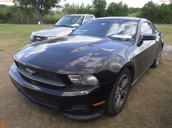 4-10139 (Cars-Coupe 2D)  Seller: Gov-Hillsborough County Sheriffs 2012 FORD MUST